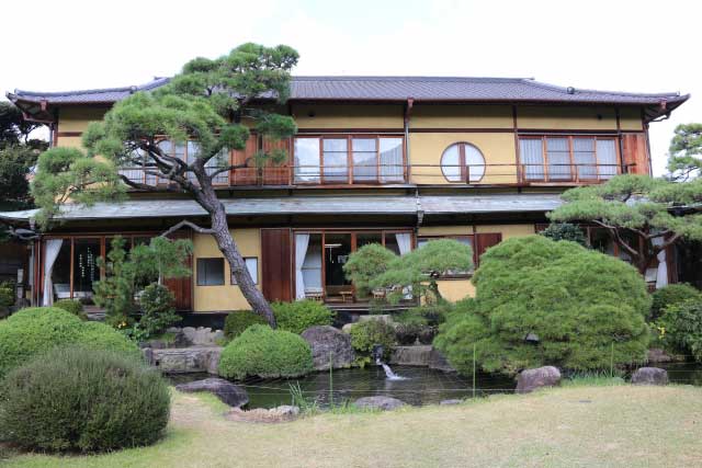 Akao Herb and Rose Garden, Atami.