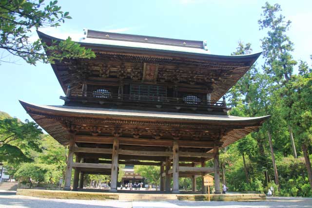 Engakuji Temple, Kamakura, Japan.