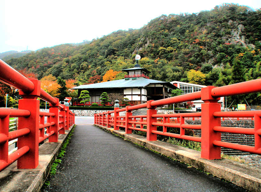 Nagashibina Doll Museum.