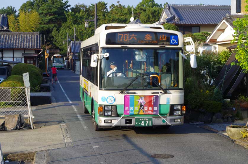 Nara Kotsu Bus, Nara.