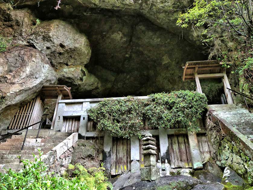 Reigando Cave, Kumamoto, Kyushu.