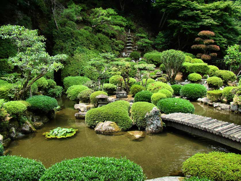 Yomeiji Temple Garden, July, in Tsuwano.