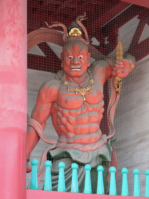 Shitennoji Temple, Osaka, Japan.