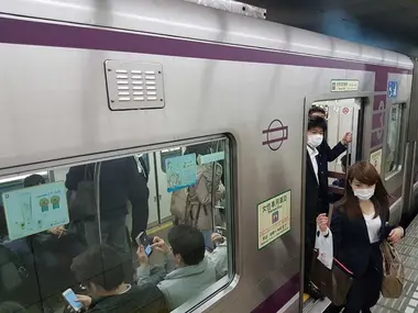 Tanimachi Line, Osaka