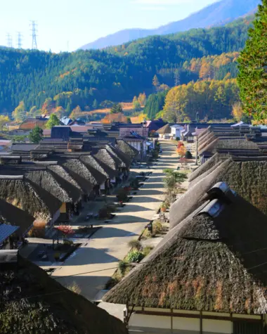 Village de Ôuchi-juku avec ses maisons traditionnelles 