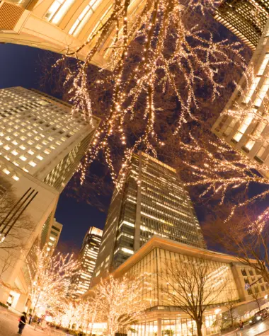 Illuminations de Noël à Marunouchi 