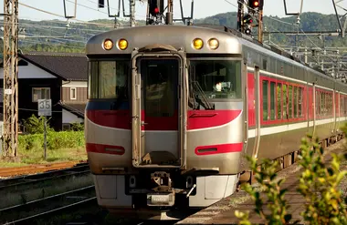 Hamakaze express train