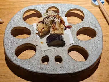 Fried foods at Giro Giro Hitoshina in Gion, Kyoto