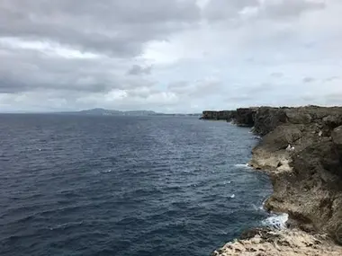 El faro Zanpa Misaki.