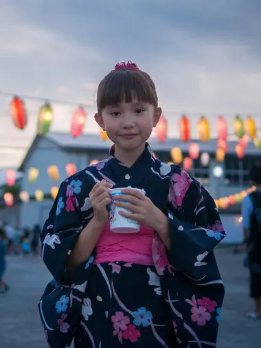 Joven en un matsuri de Sakunobe