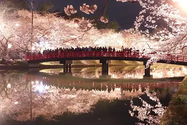 Le parc du château d'Hirosaki