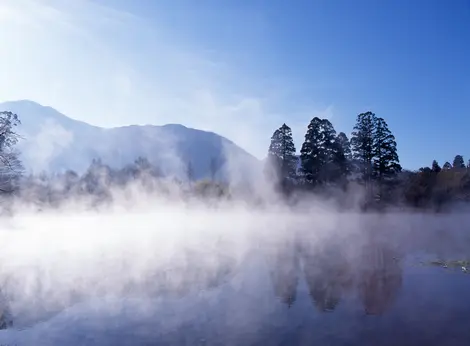 Lago Kinrin-ko, las aguas humeantes