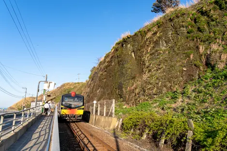 Gare de Senjôjiki (JR Gono Line), Fukaura