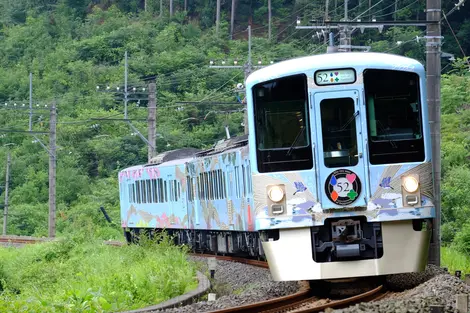 52 Seats of Happiness Train