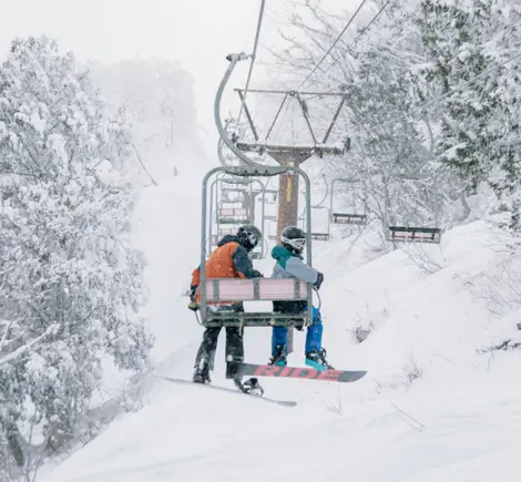 Télésiège de la station de ski de Hakuba Valley