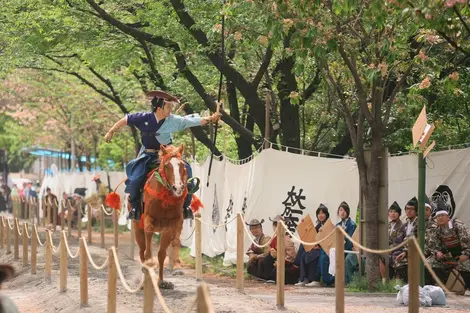 El yabusame es un ritual poco practicado relacionado con las ceremonias shinto.