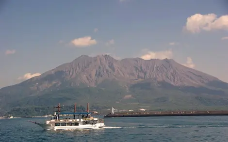 El ferry es una buena opción para explorar la región de Kagoshima.