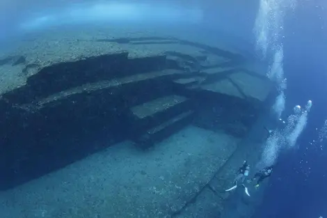 Las maravillosas esculturas de Yonaguni.