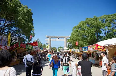 L'entrée du sanctuaire Hakozaki-gû à Fukuoka