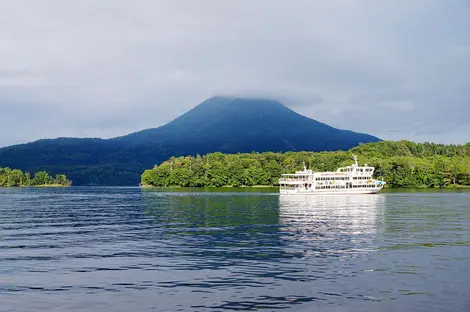 Lake Akan