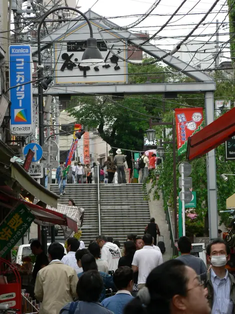 La rue commerçante de Yanaka-ginza