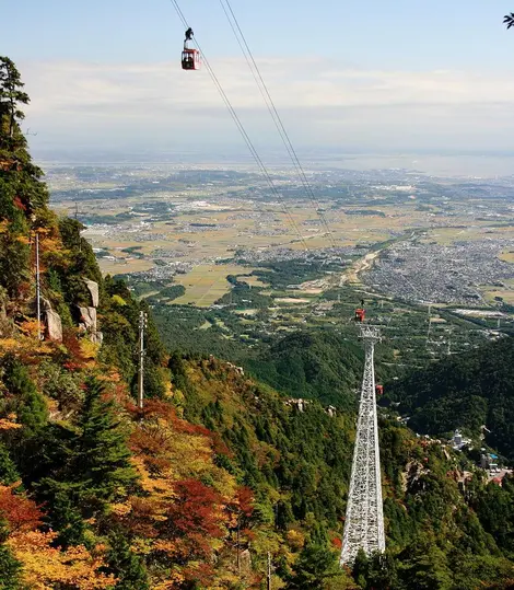 Gozaisho ropeway