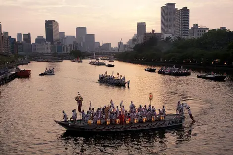 Tenjin matsuri