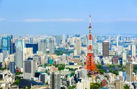 La Tokyo Tower, costruita nel 1958, si ispira alla Torre Eiffel