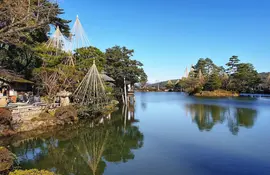 Un must da visitare a Kanazawa: Kenroku-en Garden, uno dei tre più belli del Giappone