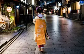 Geisha in Gion, Kyoto