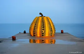 Citrouille géante de Naoshima par Yayoi Kusama