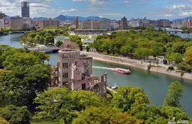 Vue sur le Dôme du parc du mémorial de la paix, à Hiroshima.