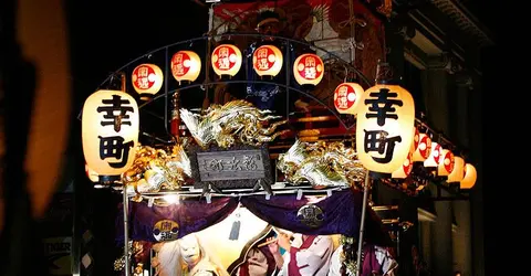 Each district Kawagoe manufactures its own tank to challenge others in the course of Kawagoe Matsuri.