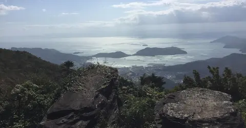 Au sommet du téléphérique des gorges de Kankakei