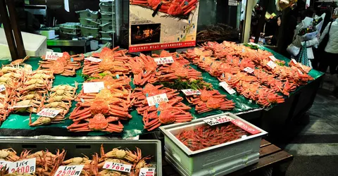 Étalage de crabes au marché