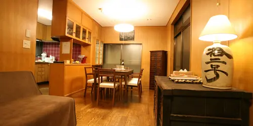 06-dining