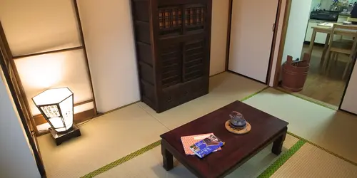09-salonjap
