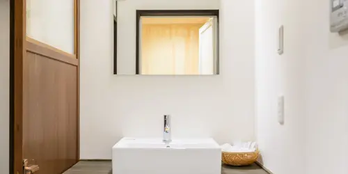 6-Bath-001