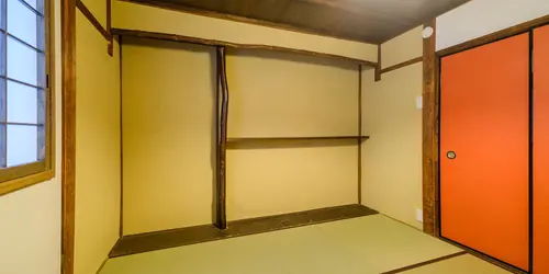 10-Room2-013
