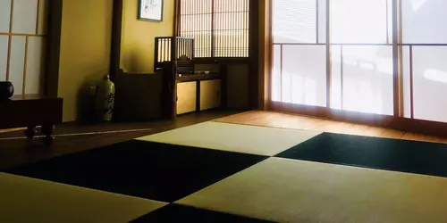 Bedroomblacktatami