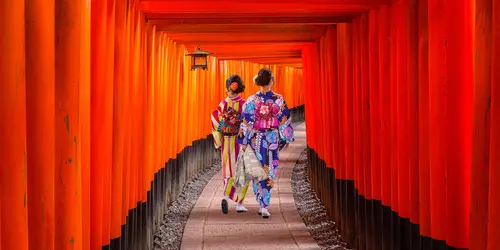Women in kimono in Fushimi Inari shrine in Kyoto